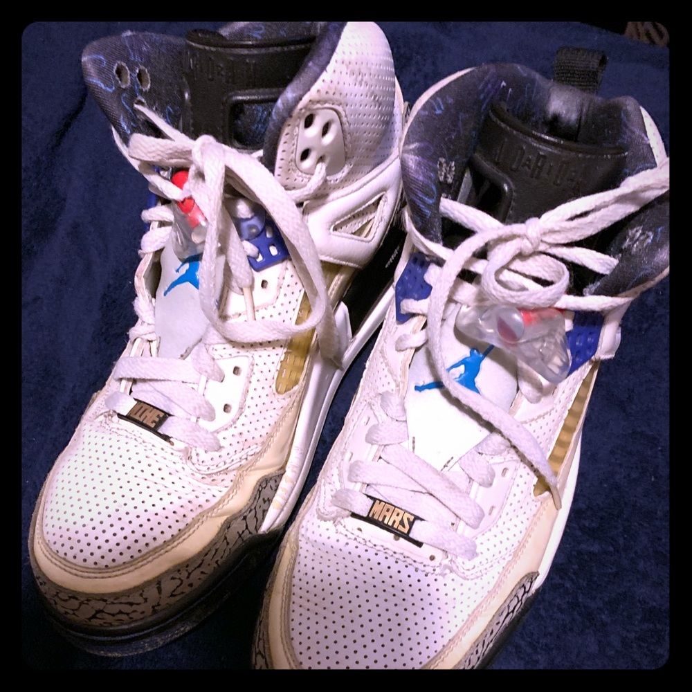 Men’s shoes